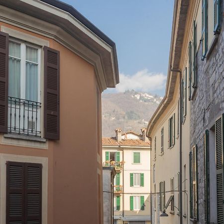 Wine Not Apartment In Como City Centre Bagian luar foto
