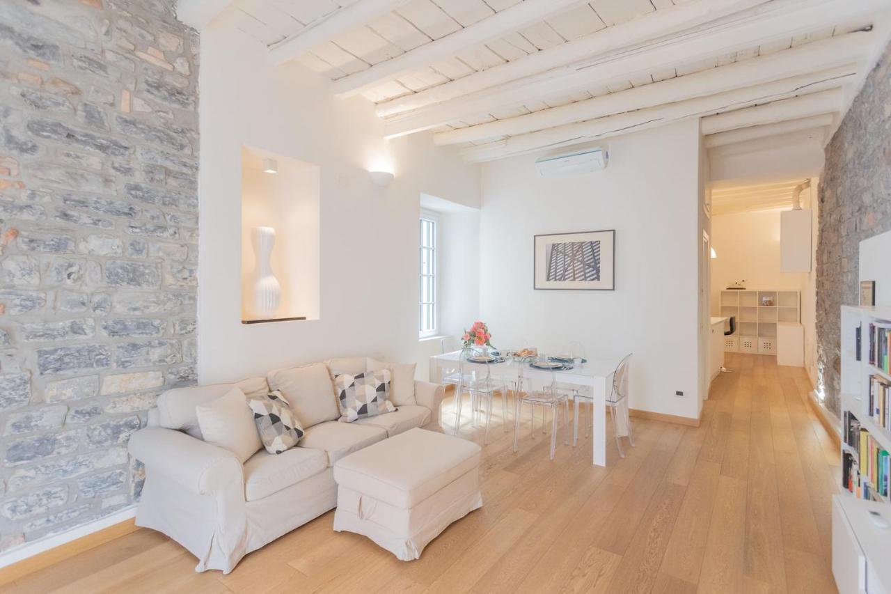 Wine Not Apartment In Como City Centre Bagian luar foto
