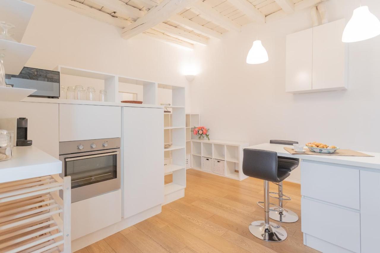 Wine Not Apartment In Como City Centre Bagian luar foto