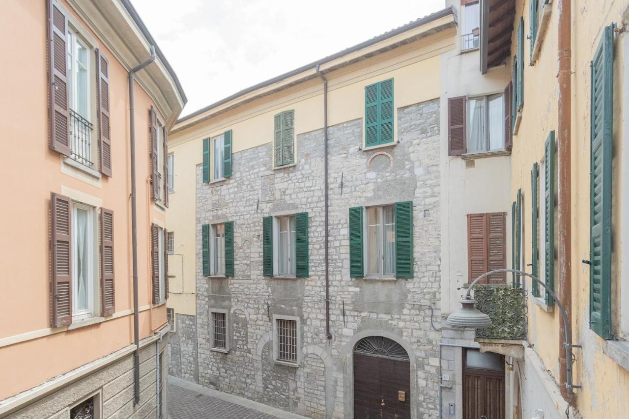 Wine Not Apartment In Como City Centre Bagian luar foto